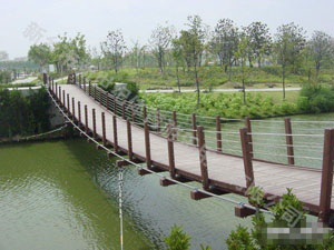 搭建吊橋，如何提升穩(wěn)固性？